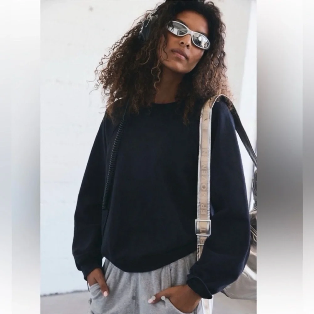 FP Movement For The Win Pullover✨ - Picture 2 of 5